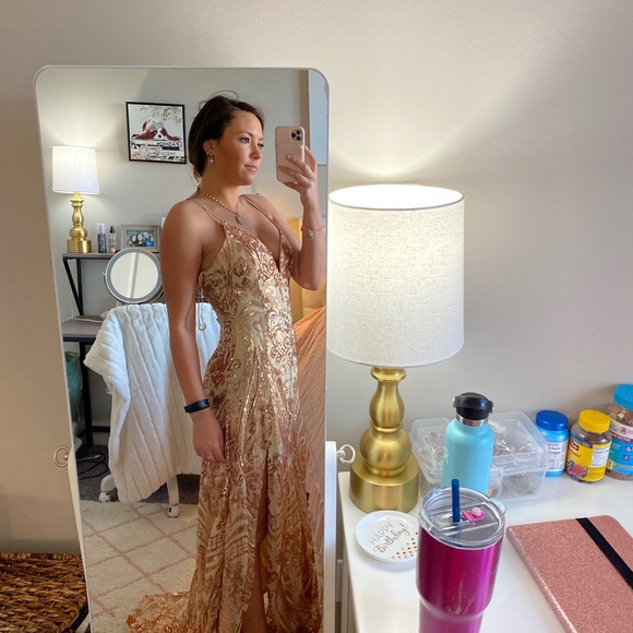 Rose Gold Prom/Formal Dress - Picture 4 of 5